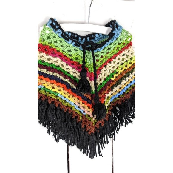 Baby girl rainbow chevron striped crochet knit shawl fringe poncho wrap - Picture 3 of 4